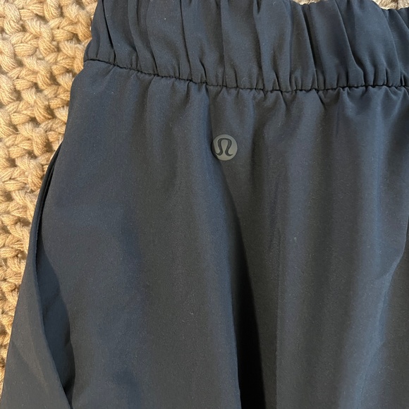 Lululemon Women's The Everyday Skirt Athletic Knee Length Black Size 12 - Picture 6 of 8